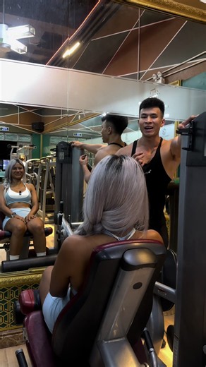 Thử thách 40 phát đá đùi: cảm giác ra sao và ai đủ sức hoàn thành?