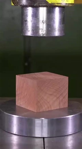 Wooden Cube Vs Hydraulic Machine #oddlysatisfyingvideos #crushing #asmrsound #asmr #USA
