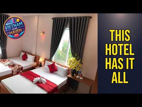 Bon Ami Hostel - This Hotel Has It All | Hue, Vietnam🌟