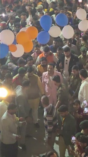 "Govinda aala re aala!"- The classic chant for that massive entry#govinda #tredingreel