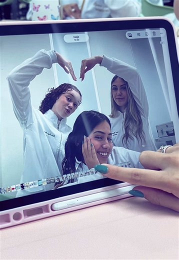 Exploring Friendship and Studies in Biomedical Science