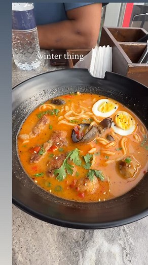 Craving hot ramen in this winter 🧡 | Dr. Teapot