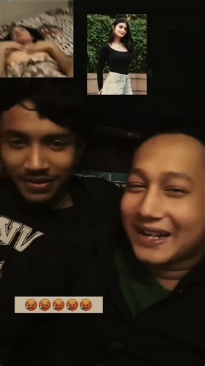 Mayra ❤️ on Instagram: "Follow And Comment "Link" for LINK in Your DM 在日本，研究人员正利用智能人行道将日常活动转化为清洁能源⚡。这些道路内嵌特殊的压电材料，可以从行人的脚步中收集动能。当人们行走、奔跑或跳跃时，路面会轻微变形，从而产生机械压力。压电晶体将这种压力转化为电能🔋。 这些能量可用于照亮路灯、为公共显示屏供电，甚至监测行人流量。这种技术不仅减少了能源浪费，还展示了未来城市的无限可能🌍。 在东京、京都等城市的试验区，人们的每一步都在为绿色地球贡献力量💚。科技让生活更环保，也让每一个脚步更有意义✨ #日本 #科技 #创新 #可持续 #绿色能源 #未来..."