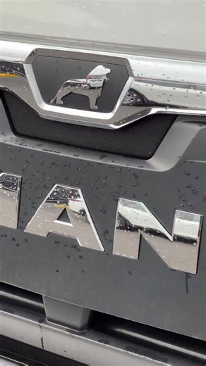 Did you see our @mantruckbusanz Shell V-Power Racing Team Transporter at the Truck Parade? See it again in all its beauty, heading from the track to town 🏘️ @penskeanz | Shell V-Power Racing Team