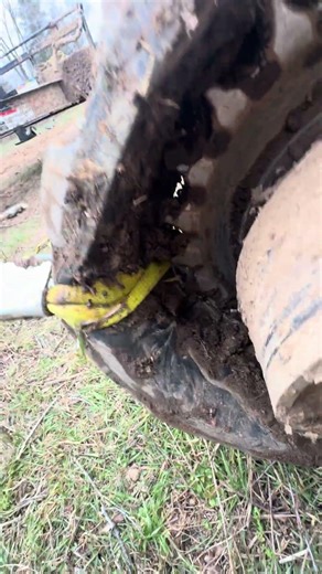 This is the easiest way to put a track back on a mini x #dirtwork #excavator #miniexcavator