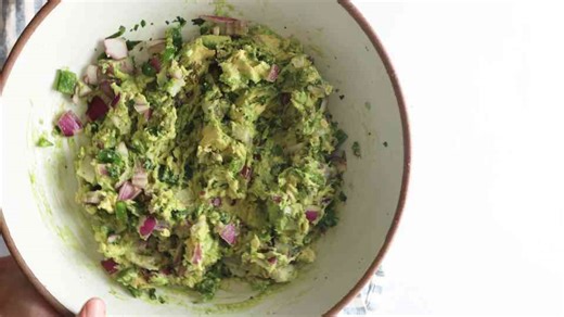 Best spicy guacamole recipe | Easy fiery avocado dip in 15 minutes