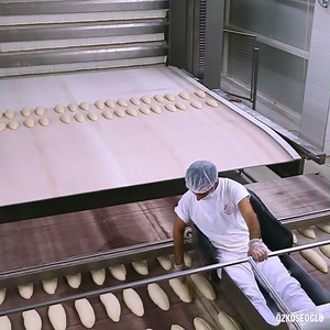 5.1M views · 6.3K reactions | This is how delicious Turkish bread is made.. | Interesting Engineering | Facebook