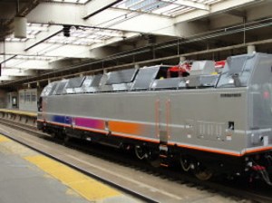 NJTransit Unveils Dual-Powered Locomotives