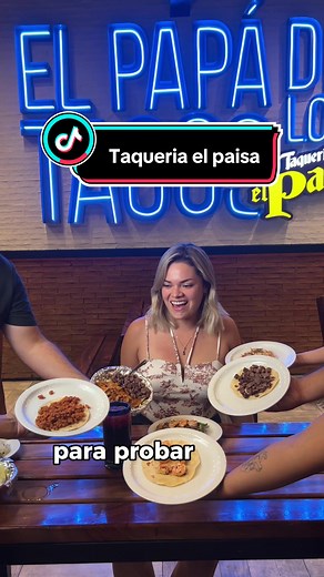 Tacos Imperdibles en Taqueria El Paisa, Los Cabos