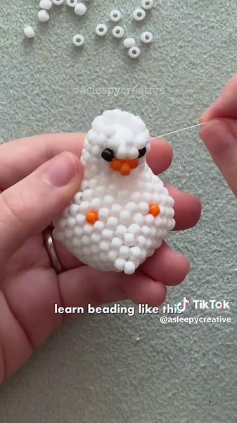 making the bigger version of my beaded duck this time! ••• #diycraft #cutecrafts #beading #beadedkeychains