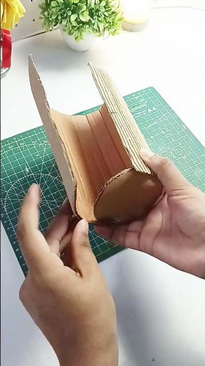 🌸 Beautiful Flower Pot Using Cardboard | Easy DIY Home Decor Idea | Best Out of Waste Craft