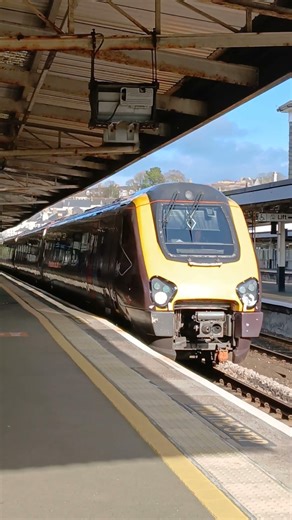 XC class 221 135 leaving plymouth for Penzance #train #railwaycontent #trainspotting #railway