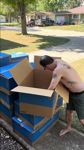Man Shocked By Walmart Delivery Fail
