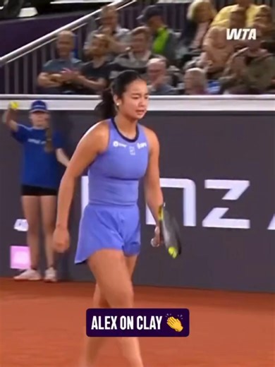 Alex found her groove 😮‍💨🎾 Filipina tennis ace Alex Eala finds her groove on the clay court as she makes her Linz Open debut on Wednesday, April 8 (PH time). Alex defeated local bet Julia Grabher, 6-4, 6-3, in the Round of 32 of the tournament. Follow #GMASports for updates. #GMANews