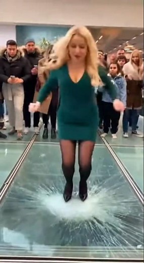 🚨 HIGH-RISE HORROR She Just BROKE the Skyscraper Glass Floor!🚨