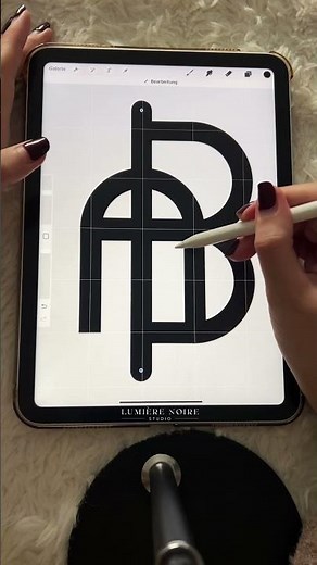 Designing Eye-Catching Monograms with Procreate Tips & Tricks #Monogram #Procreate #ApplePencil
