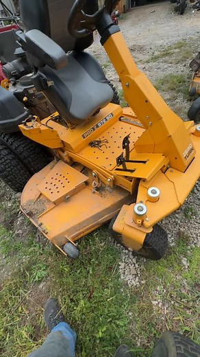 Some small engine repair for ya bud #smallenginerepair #smallenginemechanic #tools #mowers #mower