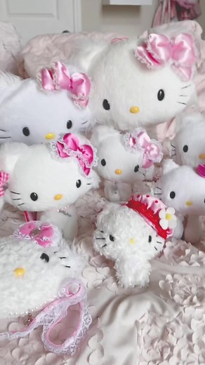 Charmmy Kitty Army Planet - Own Your Charmmykitty World!