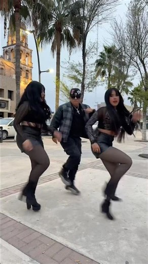 Los Wepa Kings 🤘🏻⚡️#KingsDelWepa #CumbiaWepa #MovimientoWepa #pasosprohibidos #wepa @EliaLuvian