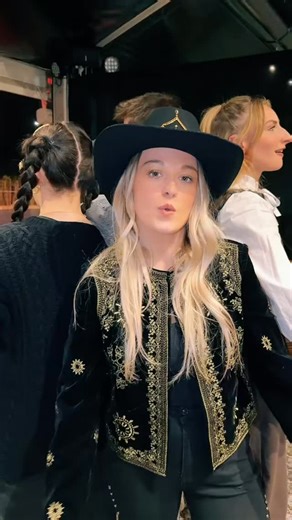 What’s going on✨😱 @eloizmusic @philippine_lavrey @julien__lieb @_iam_esmee 🪩🕺Tonic Live🕺🪩 | Tonic Radio