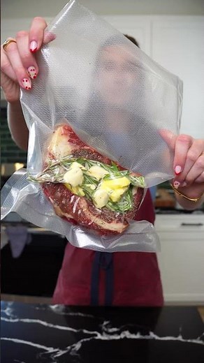 How to Sous Vide the Perfect Steak #sousvide #steak #cookingathome #cookingtime
