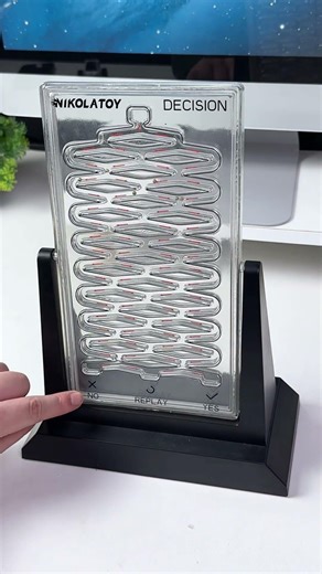 Galton Board Normal Distribution Model