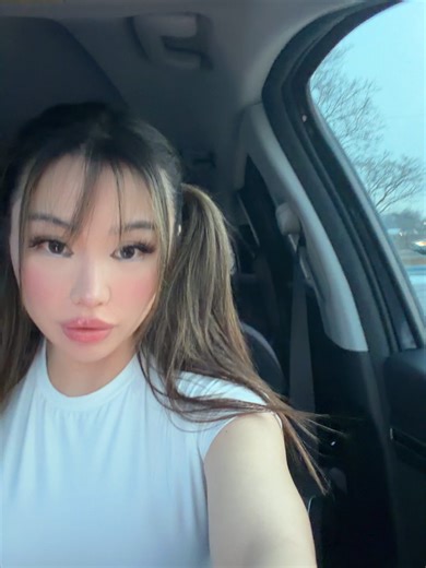 😳