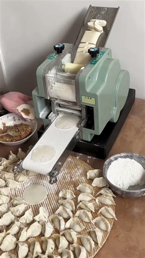 The easiest-to-use mini flour mill for making all kinds of cakes.#tools #viralvideo