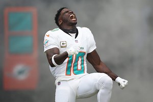 NFL Injuries Week 16: Tracking Every Injury, Including the Latest on Tyreek Hill, Josh Jacobs, DeVonta Smith, Kenneth Walker III, De'Von Achane, and Others