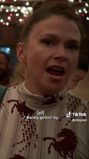 Sutton Foster & Hilary Duff Singing Scene on Younger TV Show