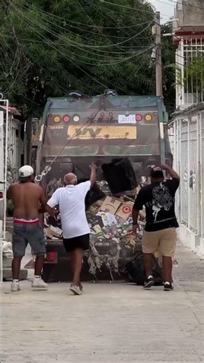 Fake Garbage Truck Prank 😂🚛 | You Won’t Believe This! #Shorts #Funny