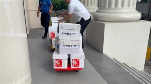 WATCH: Twenty-one boxes of evidence arrive at the Office of Ombudsman in Quezon City for the filing of criminal and administrative charges against "cong-tractors" or lawmakers who own or are tied to construction companies that bagged public works projects. | Lance Mejico, newswatchplus.ph 📹 DPWH | NewsWatch Plus Philippines