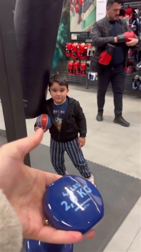 Emre 2 kilo taşır mı🤣😍🫠🤭