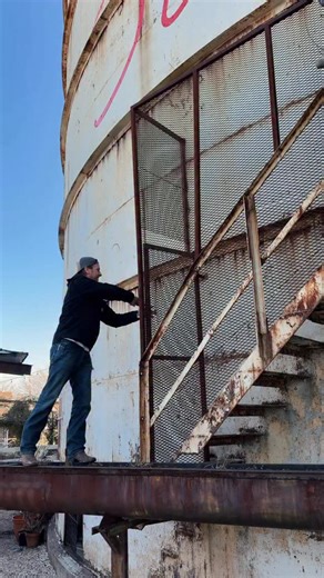 & Jo ❤️‘s Chip. | Joanna Gaines