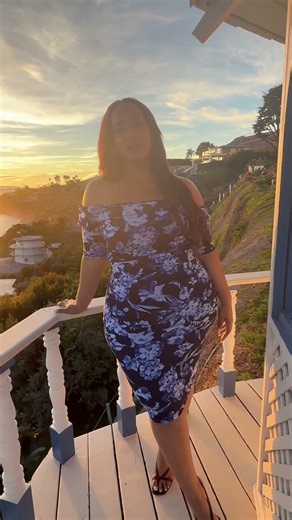 Torrid Cash is HAPPENING & this dress is PERFECT so find your size RIGHT NOW ➡️