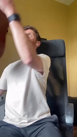 3 Essential Fleetwood Mac Songs for Guitar 👇🌟 If you’re serious about playing guitar in front of others, these Fleetwood Mac songs are worth learning. The third one is only two chords! 1️⃣ **First Song**: 🎶 “Landslide” - Simple yet beautiful. Can also be done with a capo. 2️⃣ **Second Song**: 🎶 “Dreams” - Easy to play and sounds amazing with or without a capo. 3️⃣ **Third Song**: 🎶 “Go Your Own Way” - Only two chords and perfect for sing-alongs. Want the full list of songs? Just comment “so