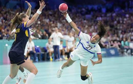 JO 2024 – Handball : Après un match incroyable, les Bleues battent la Suède et filent en finale… On a vibré… Revivez ce match avec nous