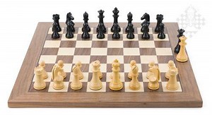 How to move the pieces in chess?