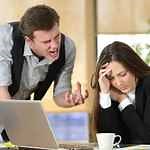 職場での仕返し・復讐方法10選｜モラハラ上司のいじめにやり返す！