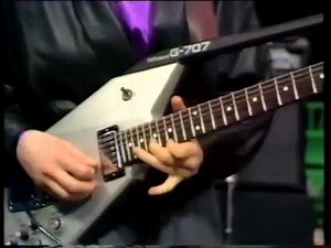 Roland G-707 GM-70 Vintage Guitar Instructional Rock School Video - Excerpt - Series 2, Episode 2