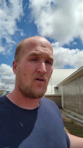 IowaDairyFarmer (@iowadairyfarmer)’s videos with original sound - IowaDairyFarmer