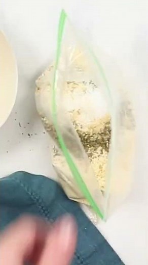 Keto Mozzarella Sticks