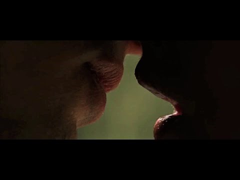 The Matrix Reloaded - Kiss Scene