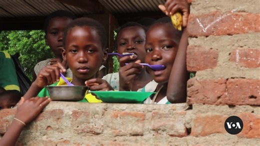 New feeding approach benefits students, farmers in Malawi