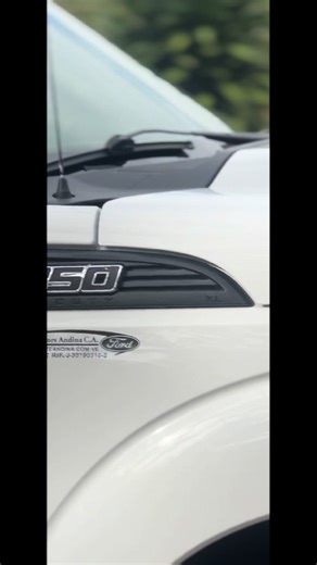 Explore the Power of Ford Super Duty Trucks