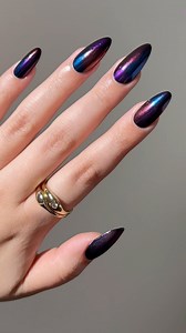 Lights Lacquer on Instagram: "How to create the trendy oil slick nails using our Aurora Nail Powders 🖤✨ Products used: Tuxedo Mask, Love Potion Aurora Nail Powder, Something Blue Aurora Nail Powder, Other Mother Aurora Nail Powder, So Over It, Dual Ended Sponge Tool & Totally Gelly. #lightslacquer #nails #nailinspo #fallnails #nailsathome #athomenails #fallinspo #blacknails #oilslicknails #glazednails #chromenails #easynails #nailhack #octobernails #halloweennails #almondnails #fallnailart #nai