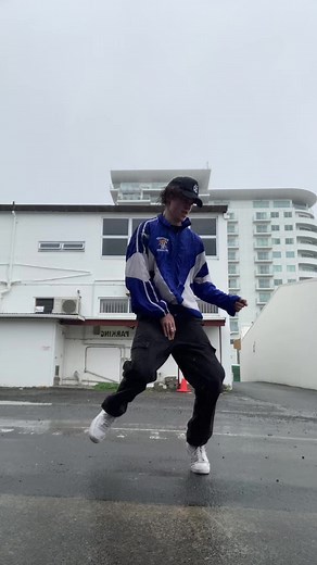 Michael Jackson Style Dance in the Rain