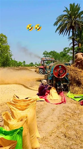 just Funny 🤣🤣🤣#foryourpage #tractorvideo #funny #😄😄