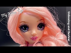 Bella Parker Doll Fashion Show | Rainbow High Unboxing and Review