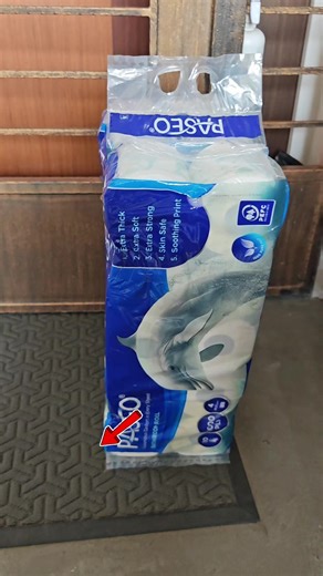 4-Ply Tissue Roll Bundle with Free Kitchen Towel